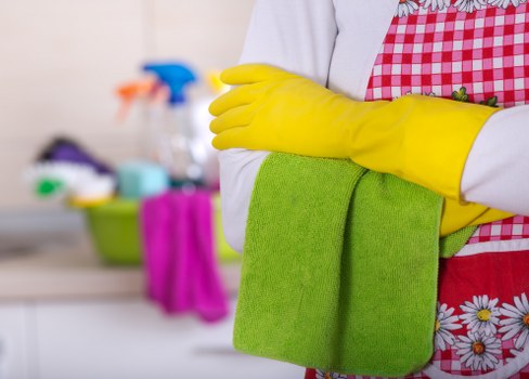Carpet cleaning process in a Silvertown office space